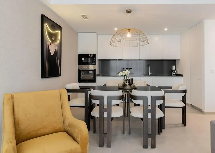 Sea View In Cancelada - Oceana Gardens * 에스테포나